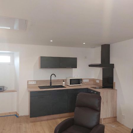 Appartement Plein Centre Broons Exterior photo